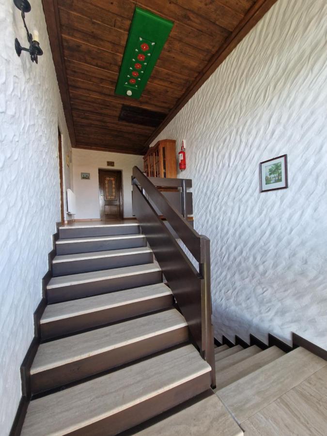 Hanul Almas Deva Exterior photo
